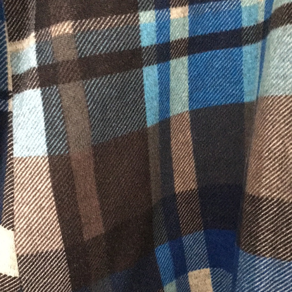 Polly & Esther button up tops - Picture 5 of 5